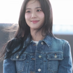 JISOO at an airport in February 2024